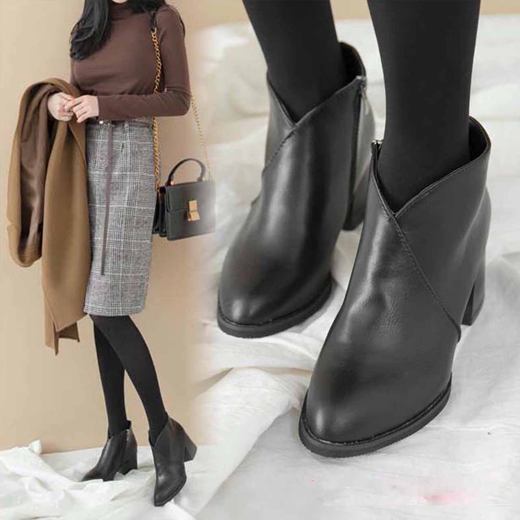 踝靴現貨~41碼 顯瘦V字切口高粗跟短靴 皮面V字短靴粗跟高跟 拉鍊短靴 裸靴踝靴靴子馬靴